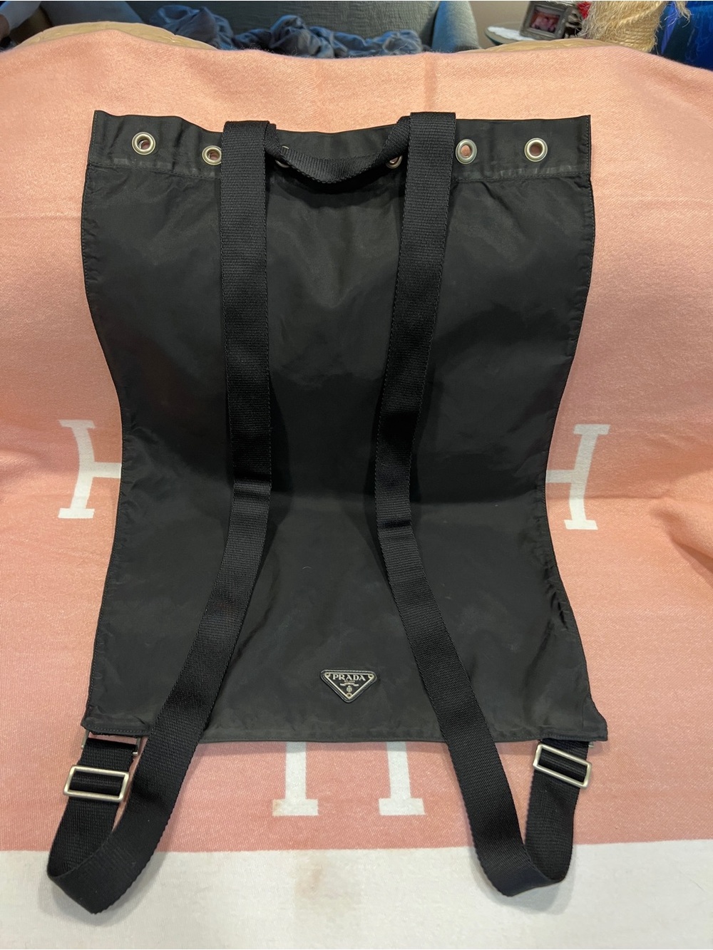 Prada⭐️✌🏻 Black Nylon Duffel perfect for traveling/towels/yoga mat!! - Picture 2 of 11